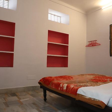 The Brahma Space Pushkar Bilik gambar