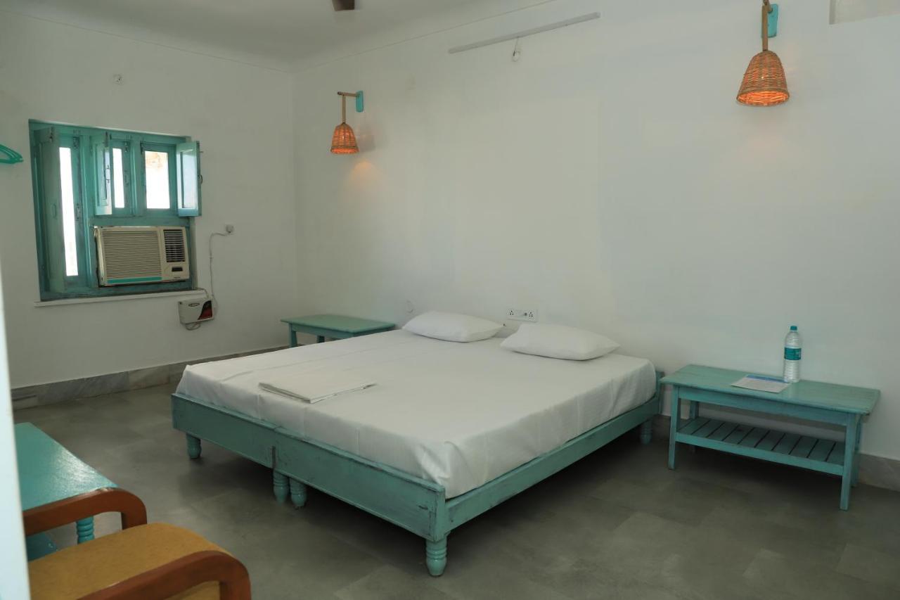 The Brahma Space Pushkar Bilik gambar
