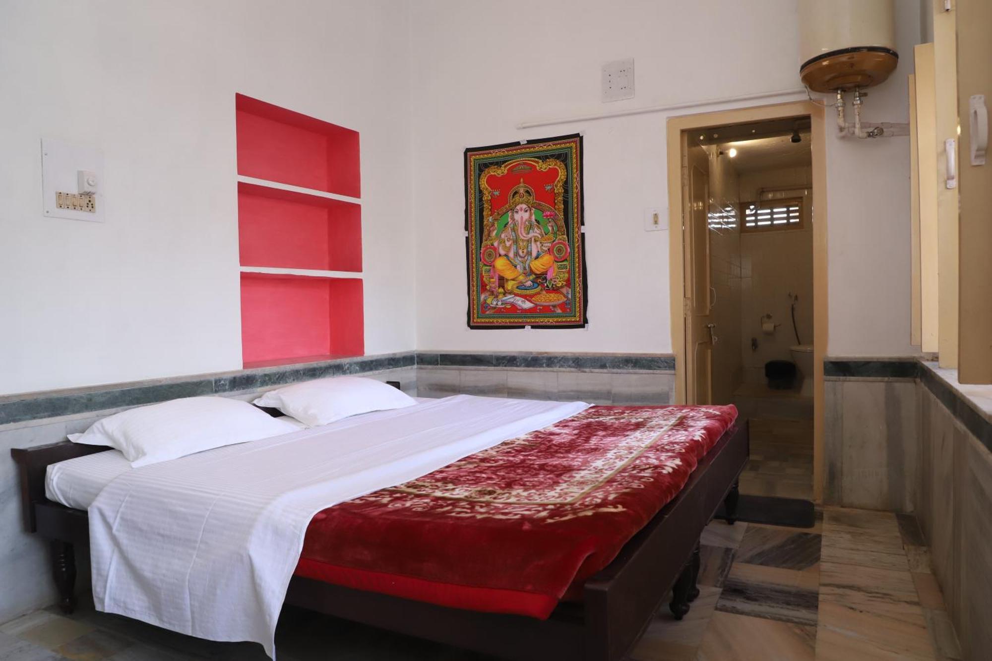 The Brahma Space Pushkar Bilik gambar