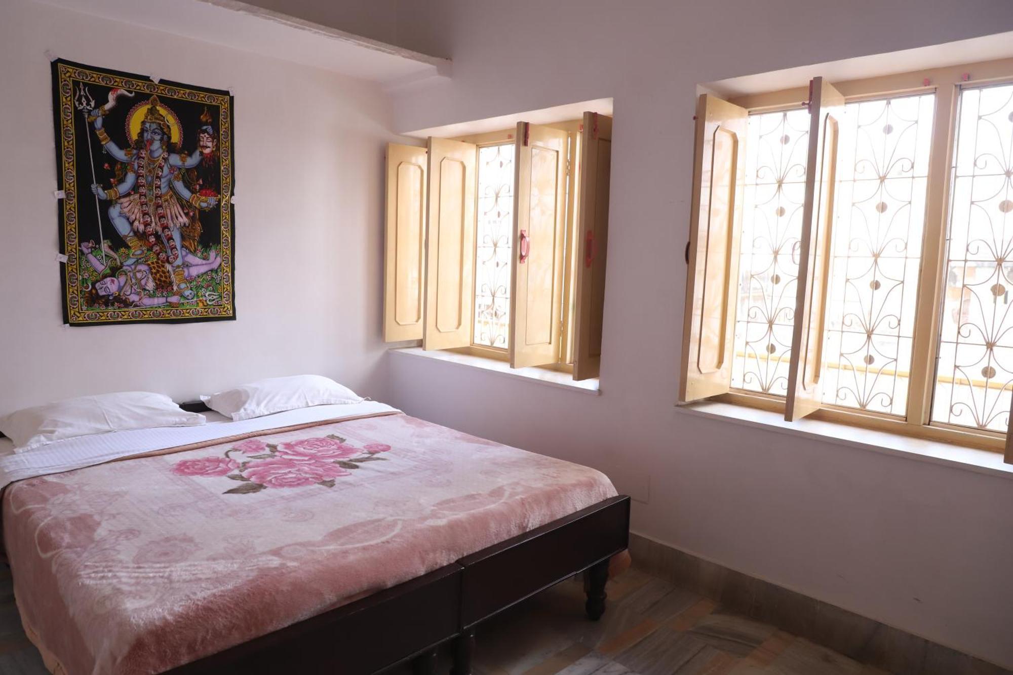 The Brahma Space Pushkar Bilik gambar
