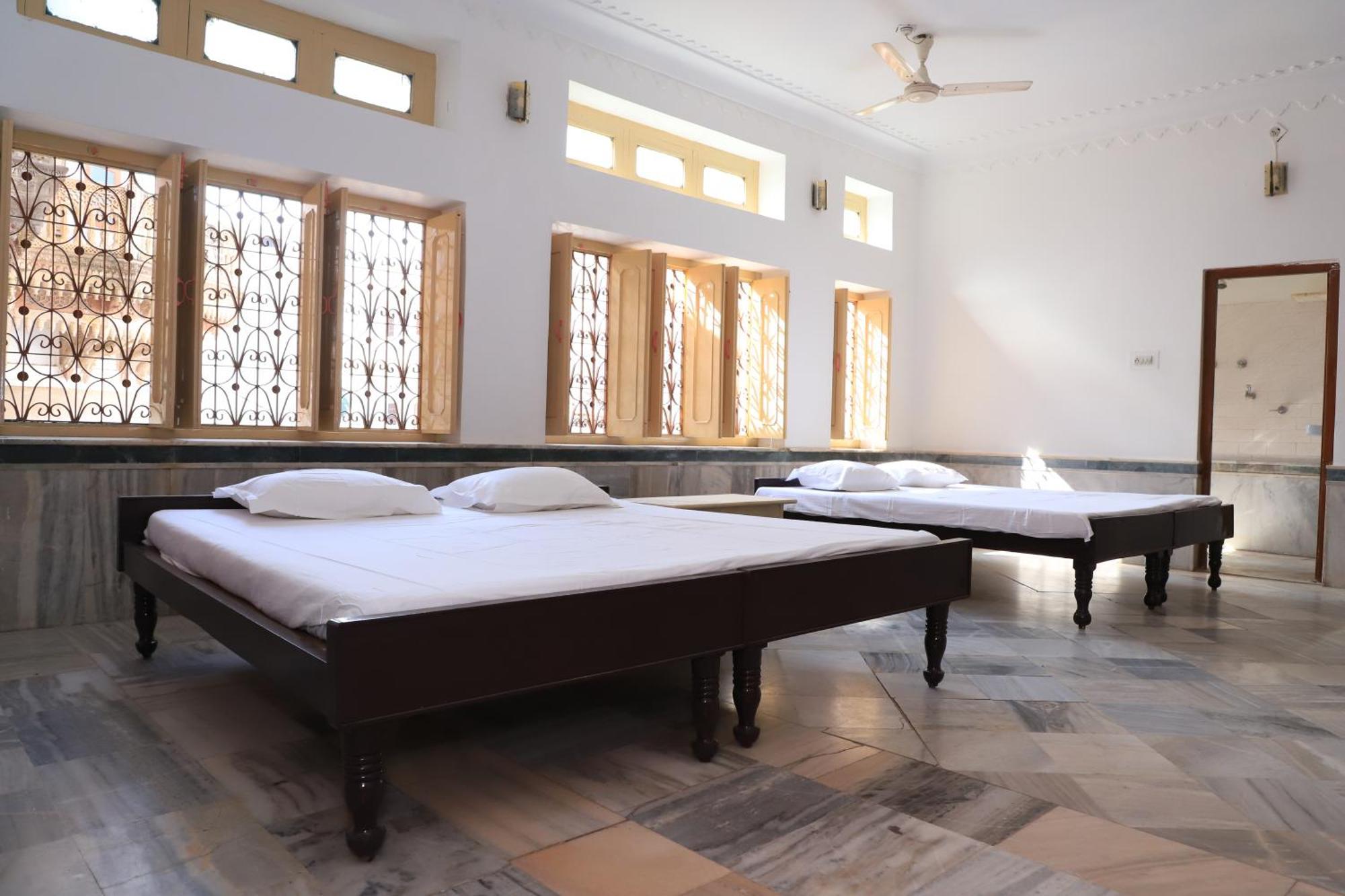 The Brahma Space Pushkar Bilik gambar