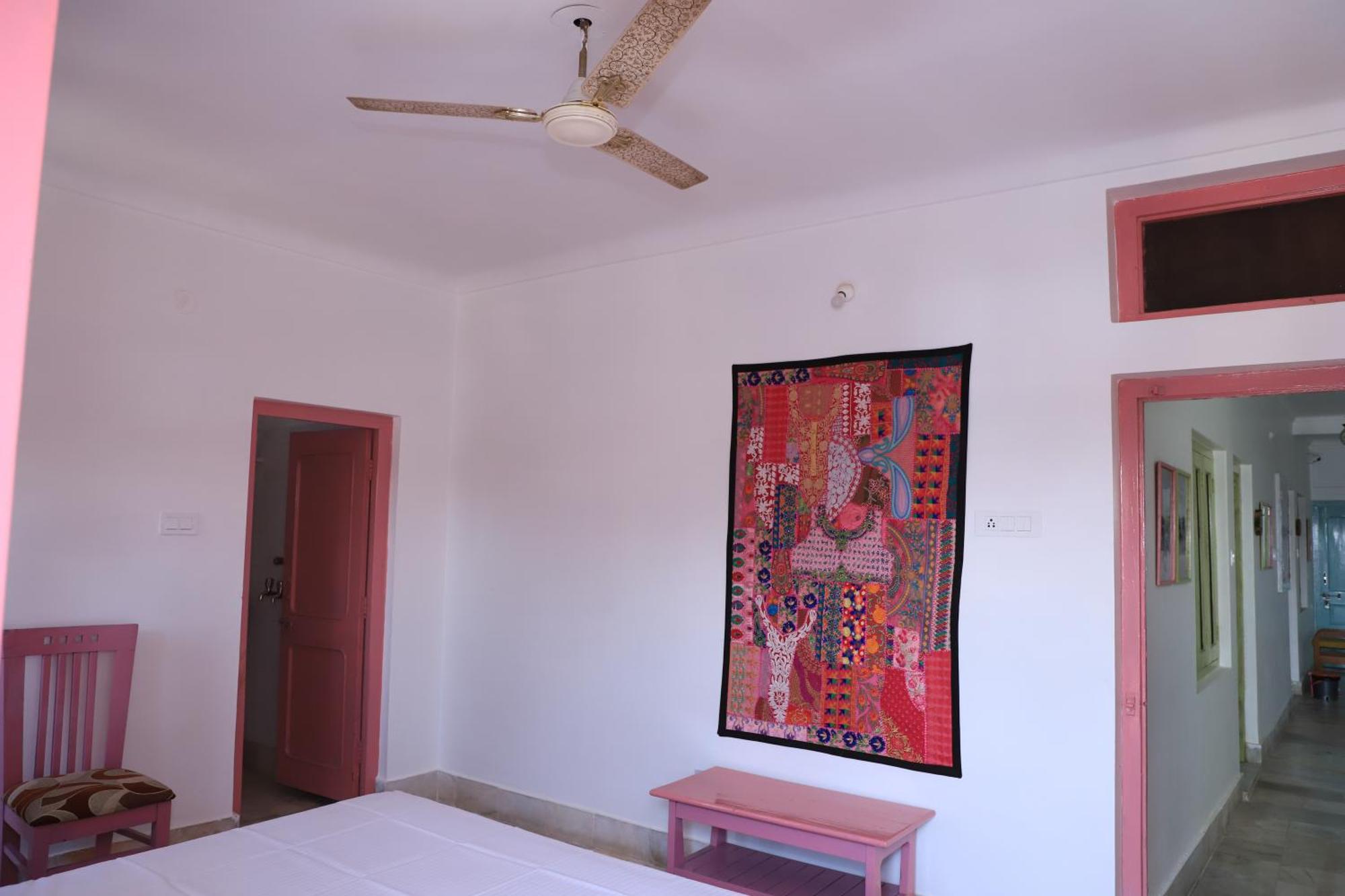 The Brahma Space Pushkar Bilik gambar